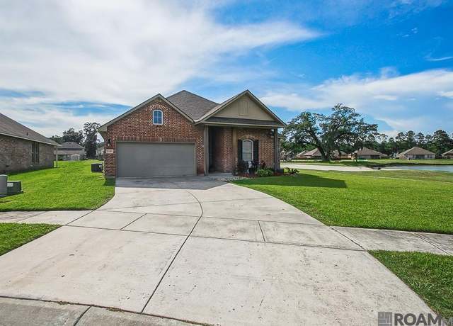 Property at 11383 Legacy Oaks Ln, Gonzales, LA 70737, 4 beds, 2 baths