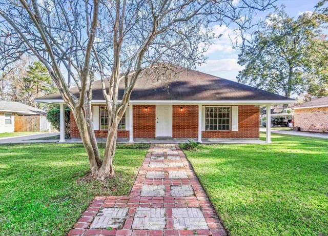 Property at 478 Corby Dr, Saint George, LA 70810, 3 beds, 2 baths