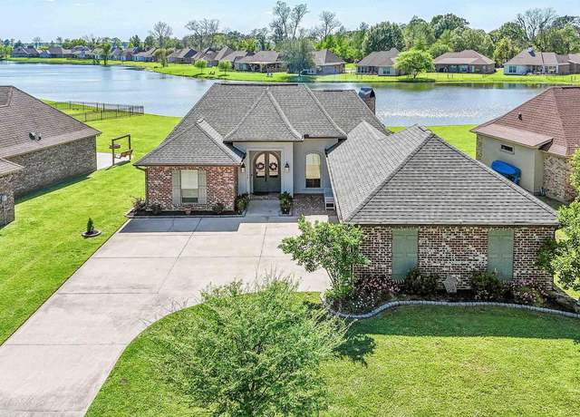 Property at 175 Lakeshore Dr, Oscar, LA 70762, 3 beds, 2 baths