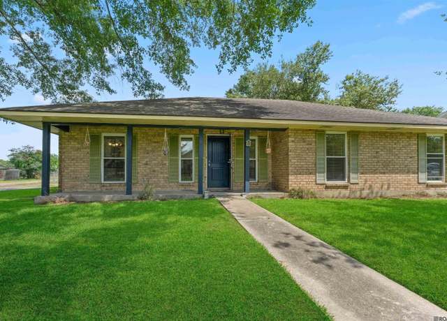 Property at 7354 Members Pl, Baton Rouge, LA 70817, 3 beds, 2 baths