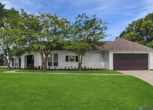 Property at 10253 Hillmont Ave, Baton Rouge, LA 70810, 3 beds, 2 baths