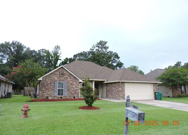 Property at 15040 Cross Creek Blvd, Walker, LA 70785, 3 beds, 2 baths