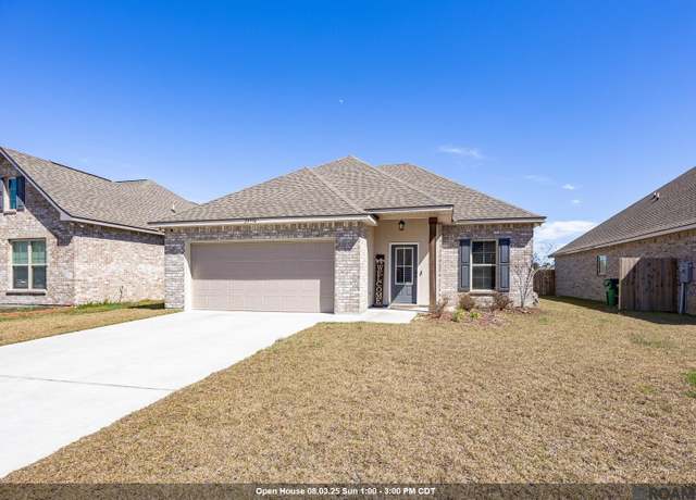 Property at 25774 Comfort Ln, Denham Springs, LA 70726, 3 beds, 2 baths