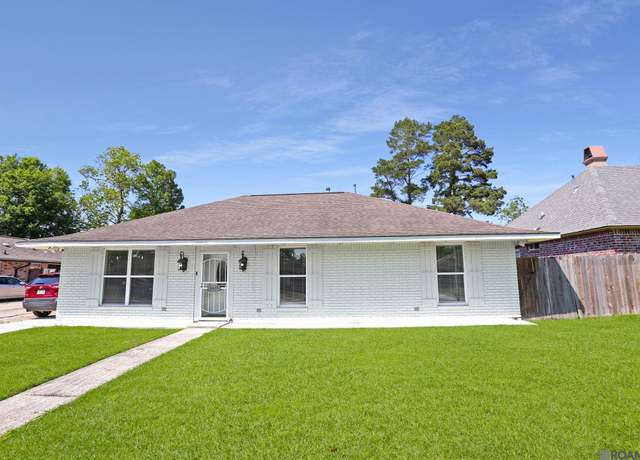 Property at 16639 Patton Ave, Baton Rouge, LA 70816, 5 beds, 3 baths