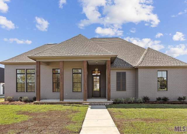 Property at 27023 Sonoma Ave, Zachary, LA 70791, 4 beds, 3 baths