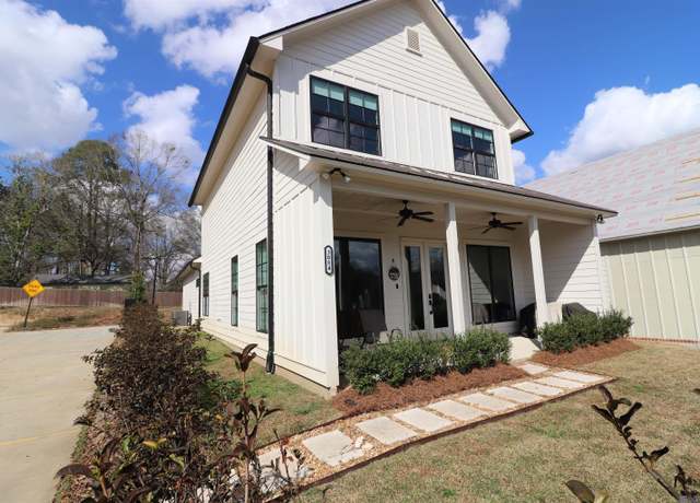 Property at 3084 Parkside Ln, St Francisville, LA 70775, 3 beds, 2.5 baths