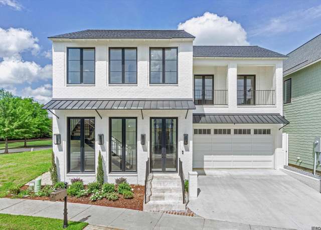 Property at 11611 Willow Garden Ln, Saint George, LA 70810, 4 beds, 4.5 baths