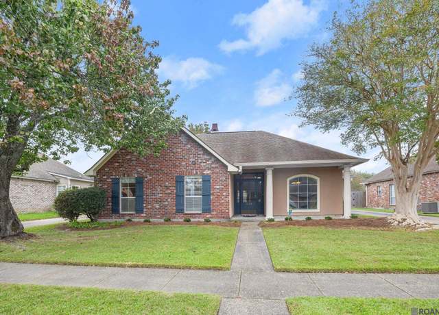 Property at 11137 Gold Cup Ave, Baton Rouge, LA 70816, 3 beds, 2 baths