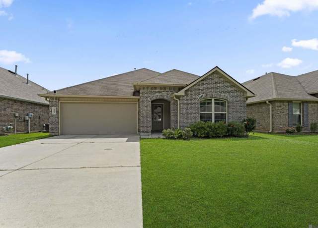 Property at 28452 Longfellow Ln, Albany, LA 70711, 4 beds, 2 baths