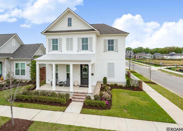 Property at 14241 Spalding Way, Baton Rouge, LA 70817, 3 beds, 2.5 baths