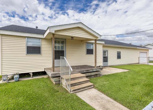 Property at 217 Pitre St, Houma, LA 70363, 2 beds, 1 bath