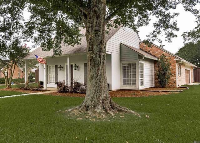 Property at 414 Pastureview Dr, Baton Rouge, LA 70810, 3 beds, 2 baths