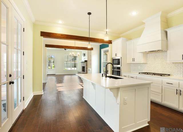 Property at 364 Glenthorne Dr, Gonzales, LA 70737, 3 beds, 2 baths
