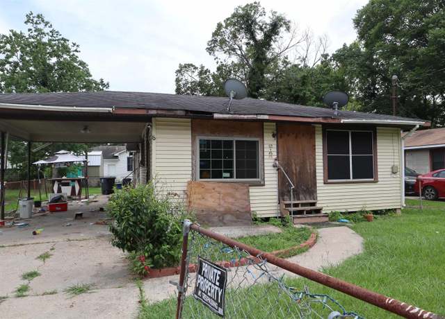 Property at 2188 75th Ave, Baton Rouge, LA 70807, 2 beds, 1 bath