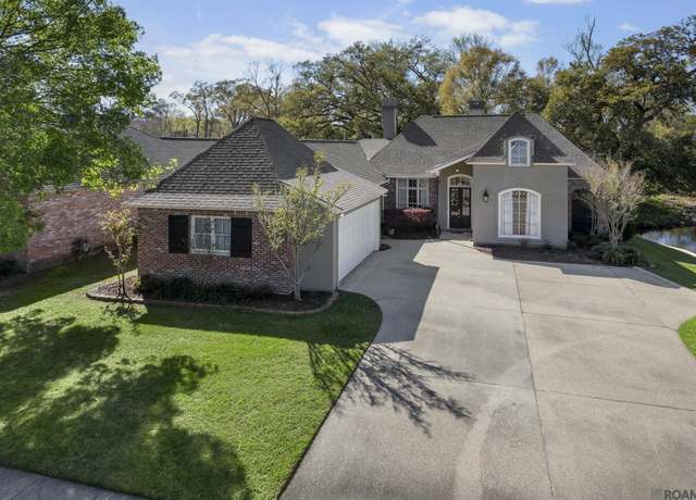 Property at 17928 Pecan Shadows Dr, Saint George, LA 70810, 4 beds, 3 baths