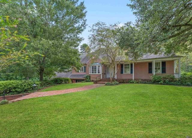 Property at 658 Nelson Dr, Baton Rouge, LA 70808, 4 beds, 3.5 baths
