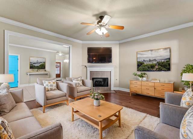 Property at 4848 Windsor Village Dr #28, Saint George, LA 70817, 3 beds, 2 baths
