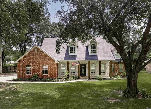Property at 1959 Fairview Dr, Port Allen, LA 70767, 5 beds, 3 baths