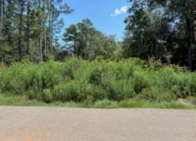 Property at 72424 Daisy St, Covington, LA 70435