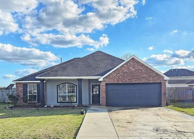 Property at 9874 Asheville Dr, Denham Springs, LA 70706, 3 beds, 2 baths