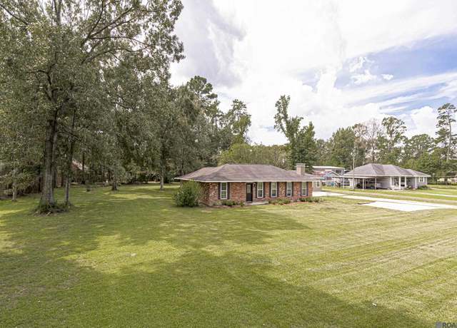 Property at 42503 La Hwy 931, Gonzales, LA 70774, 3 beds, 2 baths