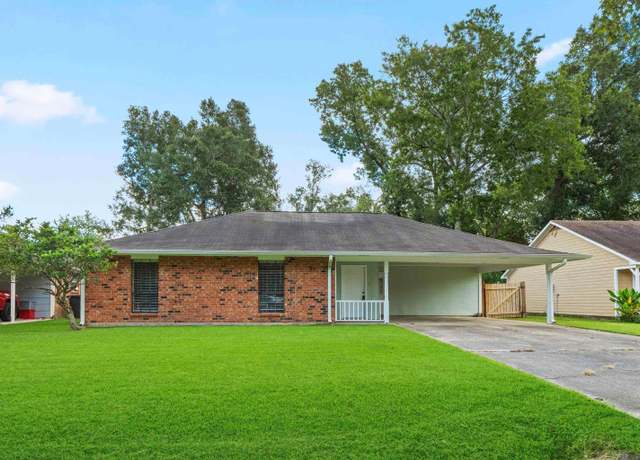Property at 7513 Quorum Dr, Baton Rouge, LA 70817, 3 beds, 2 baths