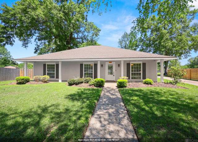 Property at 5211 Fort Gregg Dr, Saint George, LA 70817, 3 beds, 2 baths