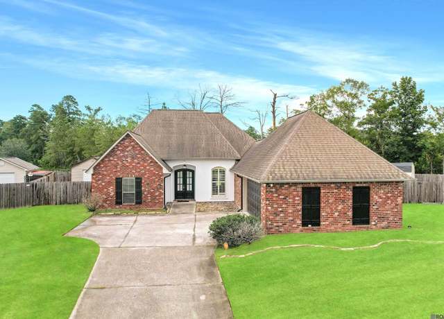 Property at 10191 Chanel Dr, Denham Springs, LA 70706, 3 beds, 2.5 baths