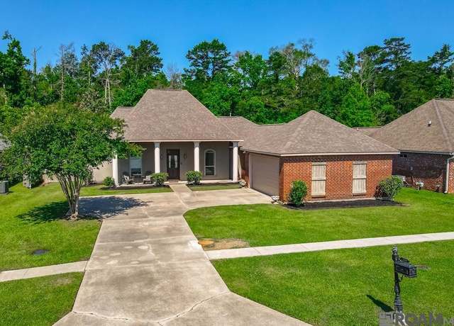 Property at 32801 Briar Oak Dr, Walker, LA 70785, 4 beds, 2.5 baths