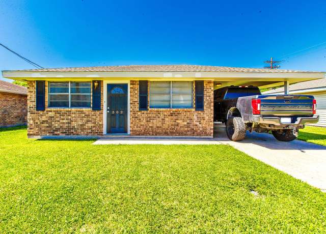 Property at 302 Troy St, Houma, LA 70363, 3 beds, 1.5 baths
