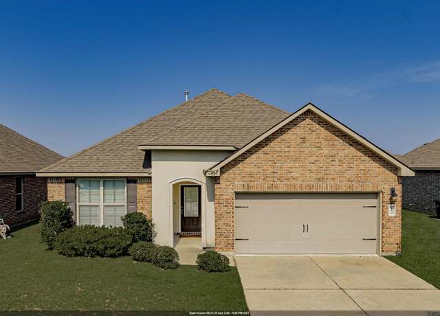 Property at 21349 Hayfield Dr, Zachary, LA 70791, 4 beds, 2 baths