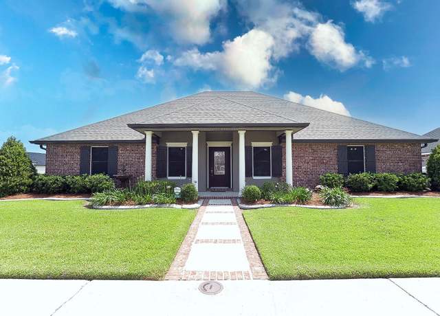 Property at 335 Tulsa Ave, Houma, LA 70360, 3 beds, 2.5 baths