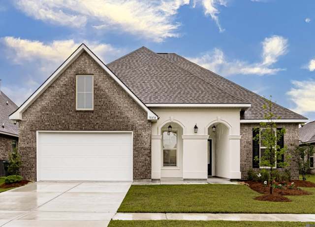 Property at 38434 Parliament Dr, Prairieville, LA 70769, 5 beds, 3 baths