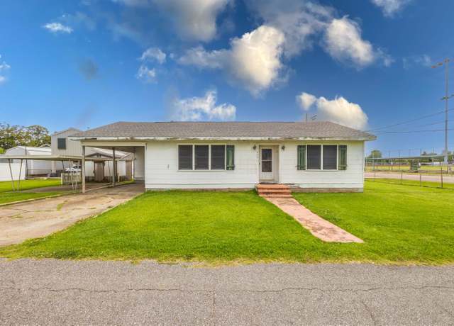 Property at 605 8th St, Lockport, LA 70374, 2 beds, 1 bath