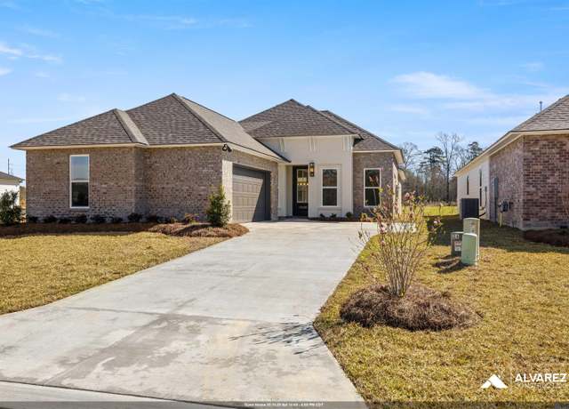 Property at 10650 Deric Ave, Denham Springs, LA 70726, 4 beds, 2 baths