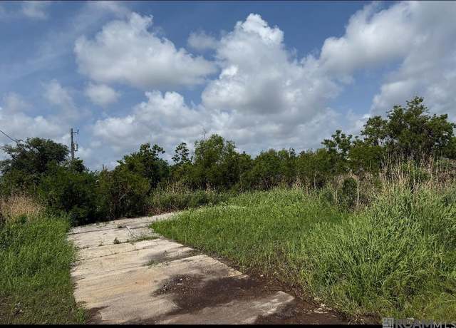 Property at 8134 Grand Caillou Rd, Dulac, LA 70353