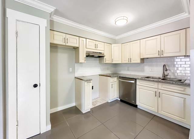 Property at 12320-12322 Warfield Ave, Baton Rouge, LA 70815