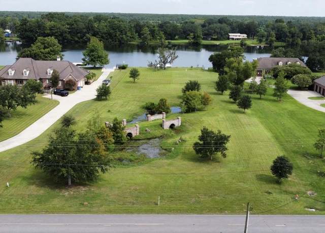 Property at 1380 Old Spanish Trl, Berwick, LA 70342