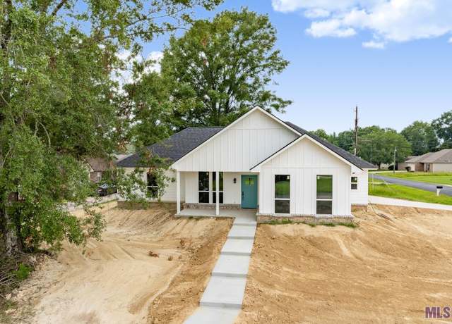 Property at 18241 Judith Dr, Zachary, LA 70791, 3 beds, 2 baths