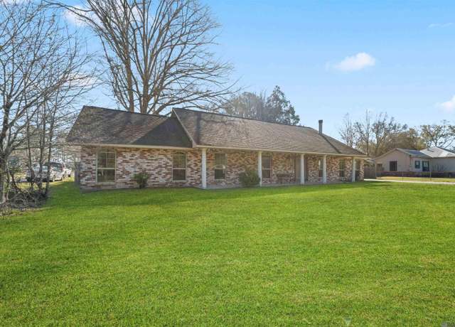 Property at 30110 Corbin Ave, Walker, LA 70785, 4 beds, 3 baths