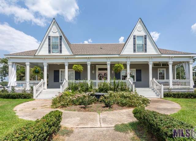 Property at 208 New Roads St, New Roads, LA 70760, 7 beds, 5.5 baths