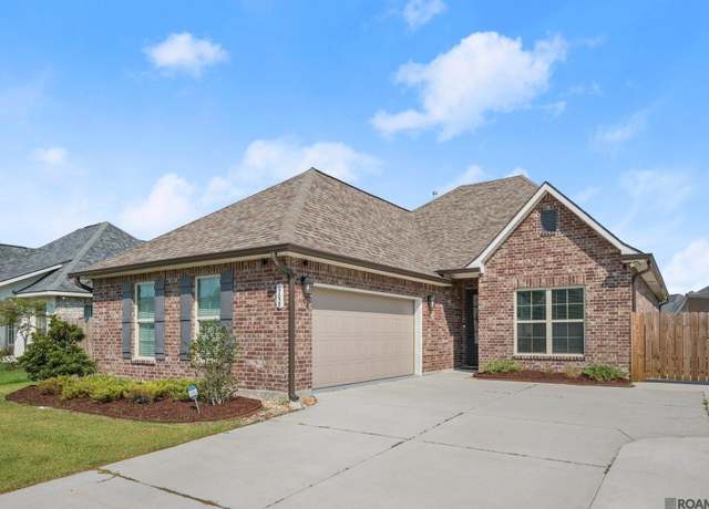 Property at 17028 Avocet Dr, Prairieville, LA 70769, 4 beds, 3 baths