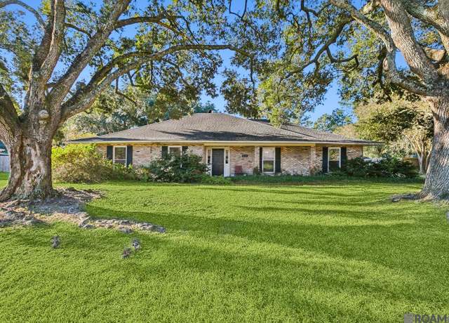 Property at 1522 Worsham Dr, Zachary, LA 70791, 3 beds, 2.5 baths