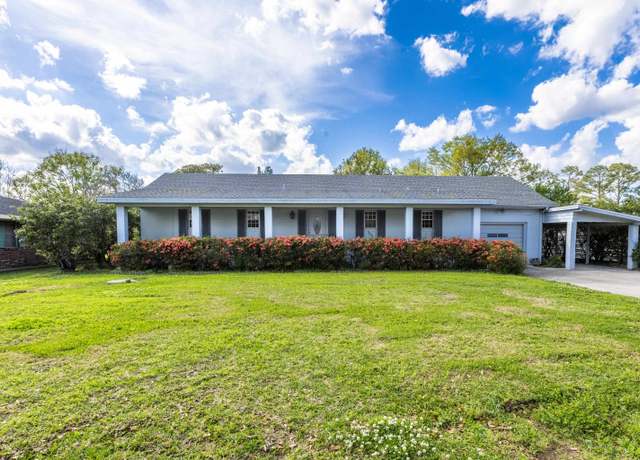 Property at 330 Camellia Dr, Thibodaux, LA 70301, 3 beds, 2.5 baths