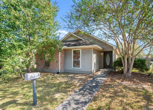 Property at 3747 Courtney Elizabeth Dr, Saint George, LA 70816, 3 beds, 2 baths