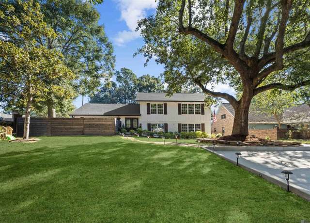 Property at 1449 Broadmoor Ct, Baton Rouge, LA 70815, 5 beds, 3 baths