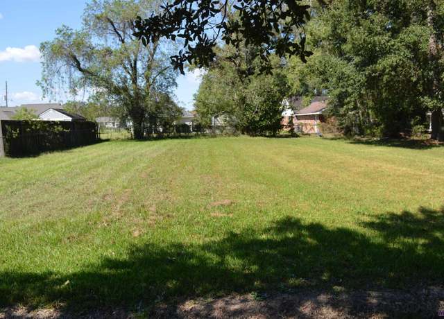 Property at S Arceneaux Ave, Gonzales, LA 70737