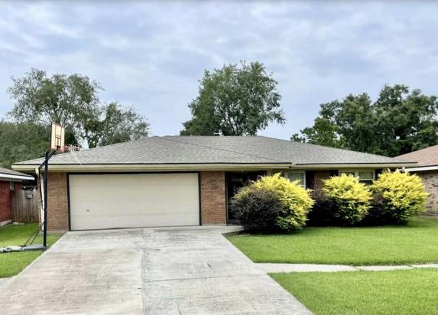 Property at 1820 Elk St, Morgan City, LA 70380, 4 beds, 2 baths