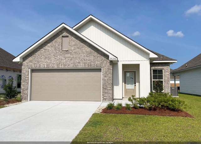 Property at 28246 Moreau Dr, Denham Springs, LA 70726, 4 beds, 2 baths
