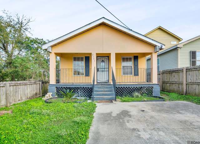 Property at 2111 Lizardi St, New Orleans, LA 70117, 3 beds, 2 baths